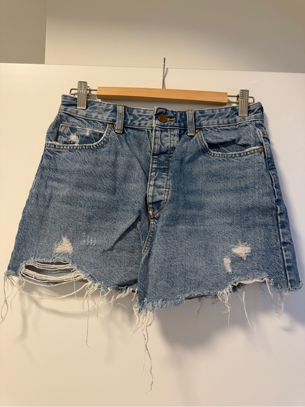 Zara Light Blue Distressed Denim Shorts - Picture 2 of 3